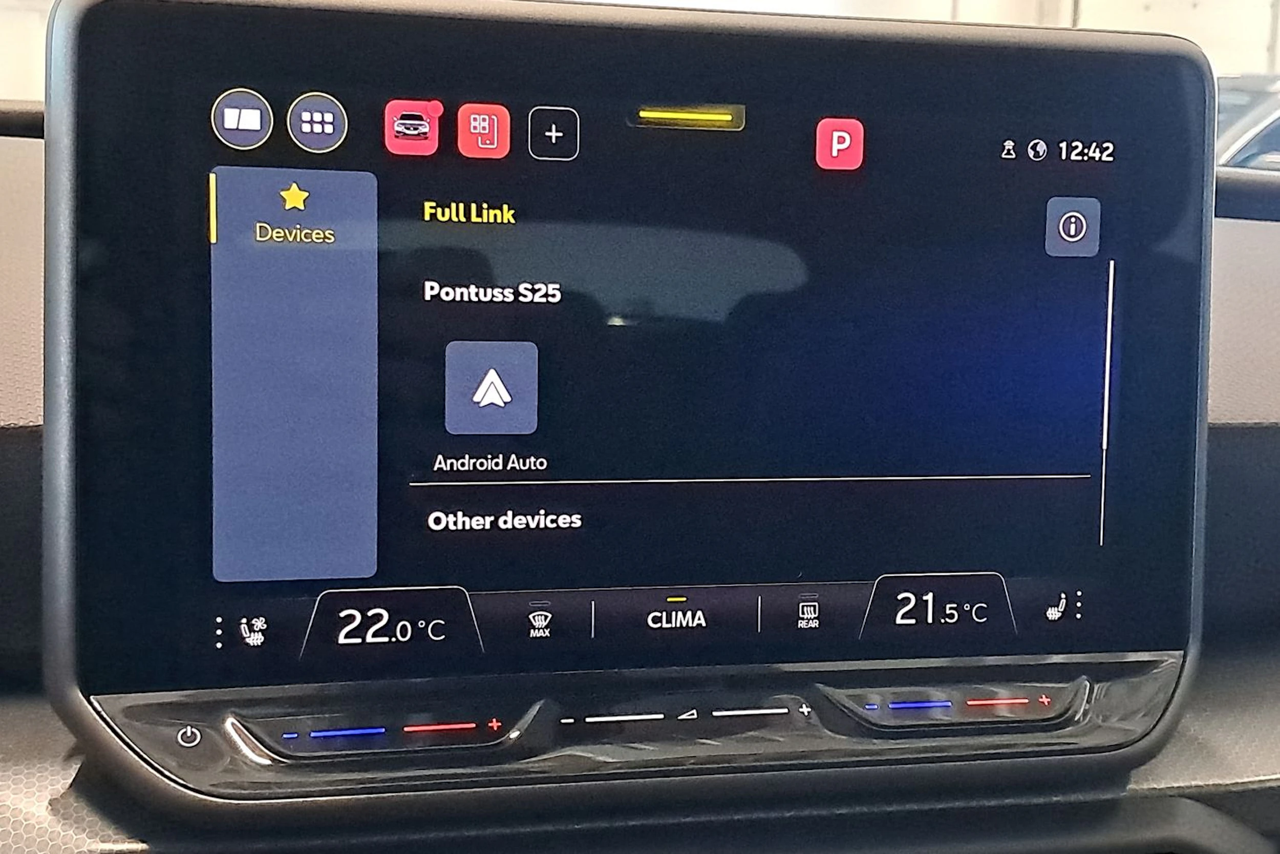 valkoinen SEAT Leon Sportstourer 2025 kuva 26.