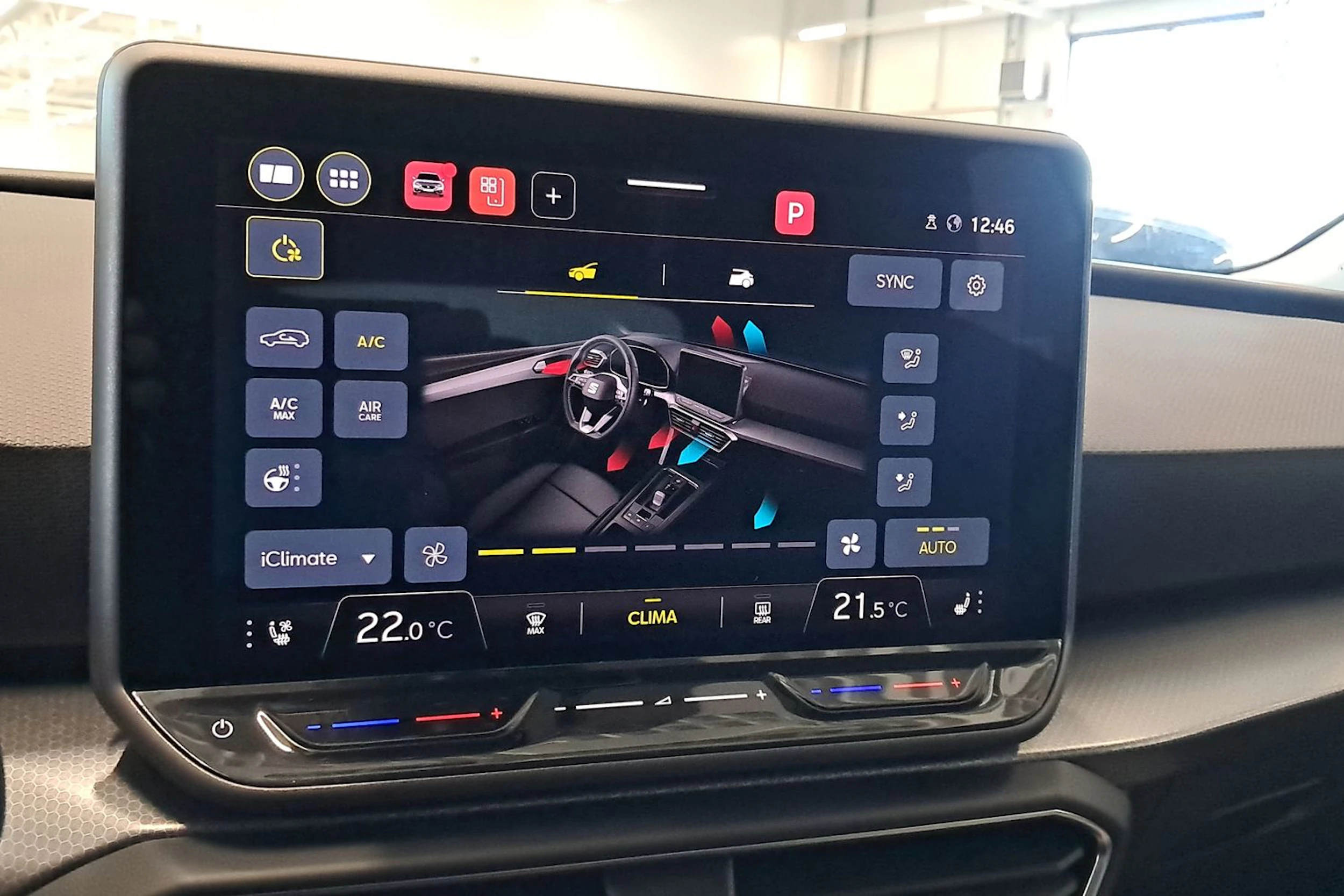 valkoinen SEAT Leon Sportstourer 2025 kuva 30.