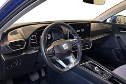 sininen SEAT Leon Sportstourer 2025 kuva 3.