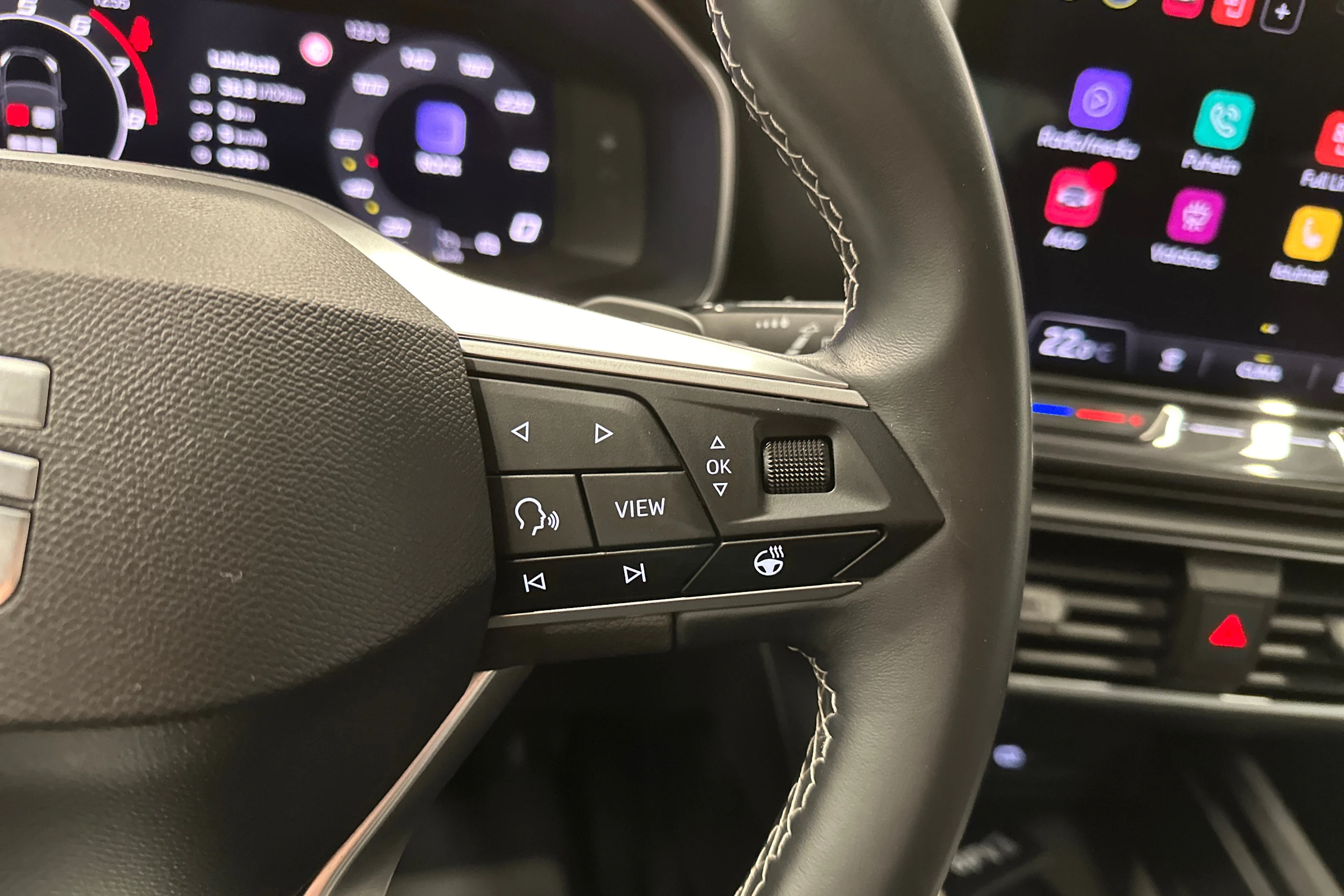sininen SEAT Leon Sportstourer 2025 kuva 16.
