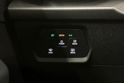 sininen SEAT Leon Sportstourer 2025 kuva 18.