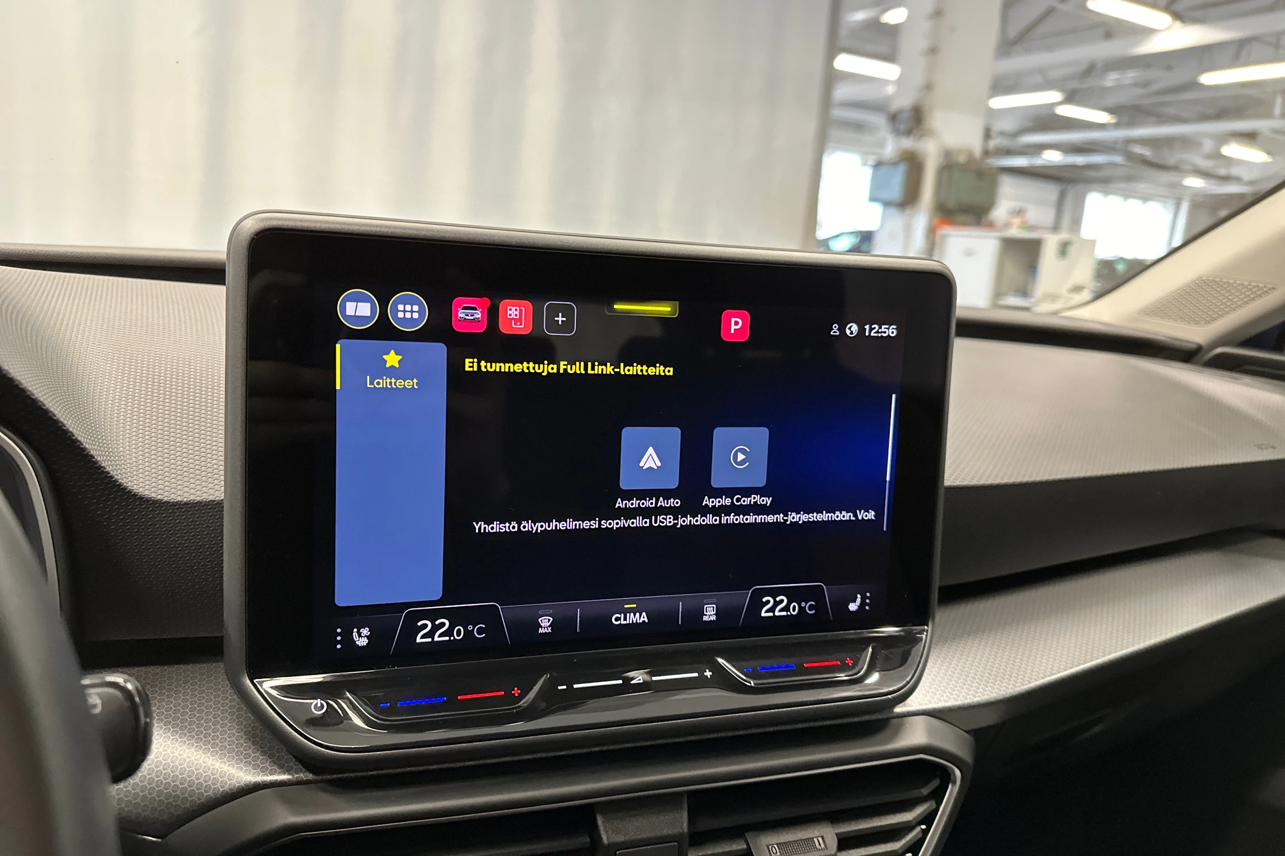 sininen SEAT Leon Sportstourer 2025 kuva 21.