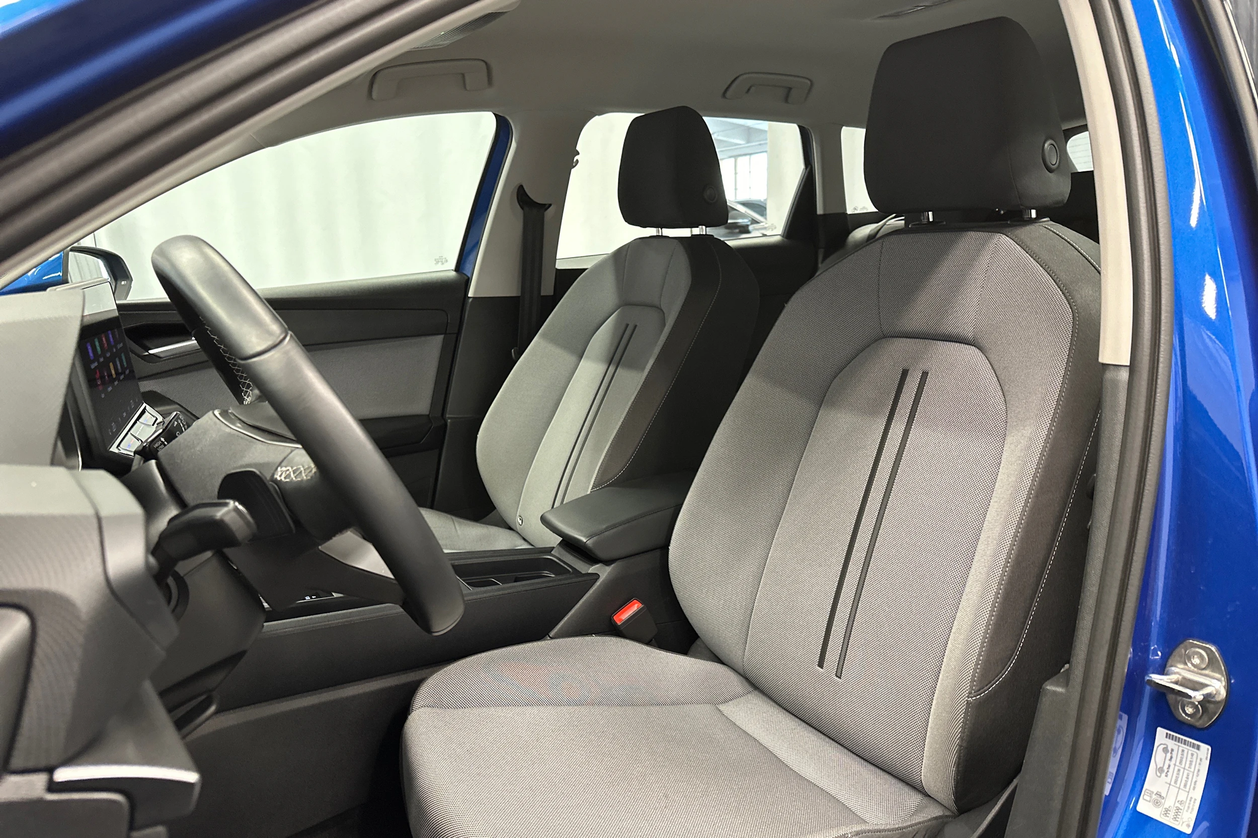 sininen SEAT Leon Sportstourer 2025 kuva 27.