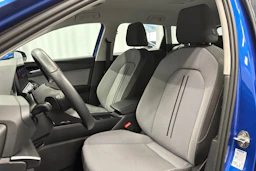sininen SEAT Leon Sportstourer 2025 kuva 27.