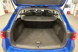 sininen SEAT Leon Sportstourer 2025 kuva 28.
