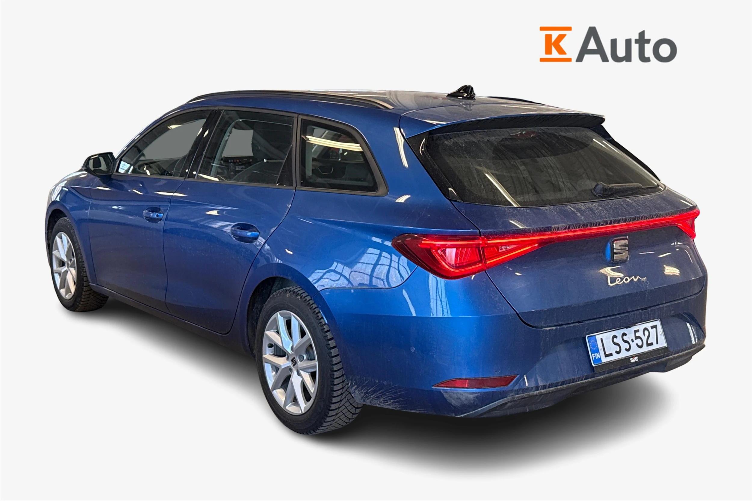sininen SEAT Leon Sportstourer 2025 kuva 2.