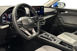sininen SEAT Leon Sportstourer 2025 kuva 8.