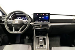 sininen SEAT Leon Sportstourer 2025 kuva 9.