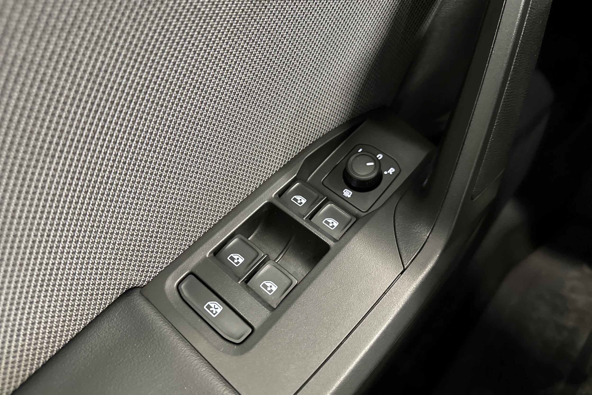 sininen SEAT Leon Sportstourer 2025 kuva 17.