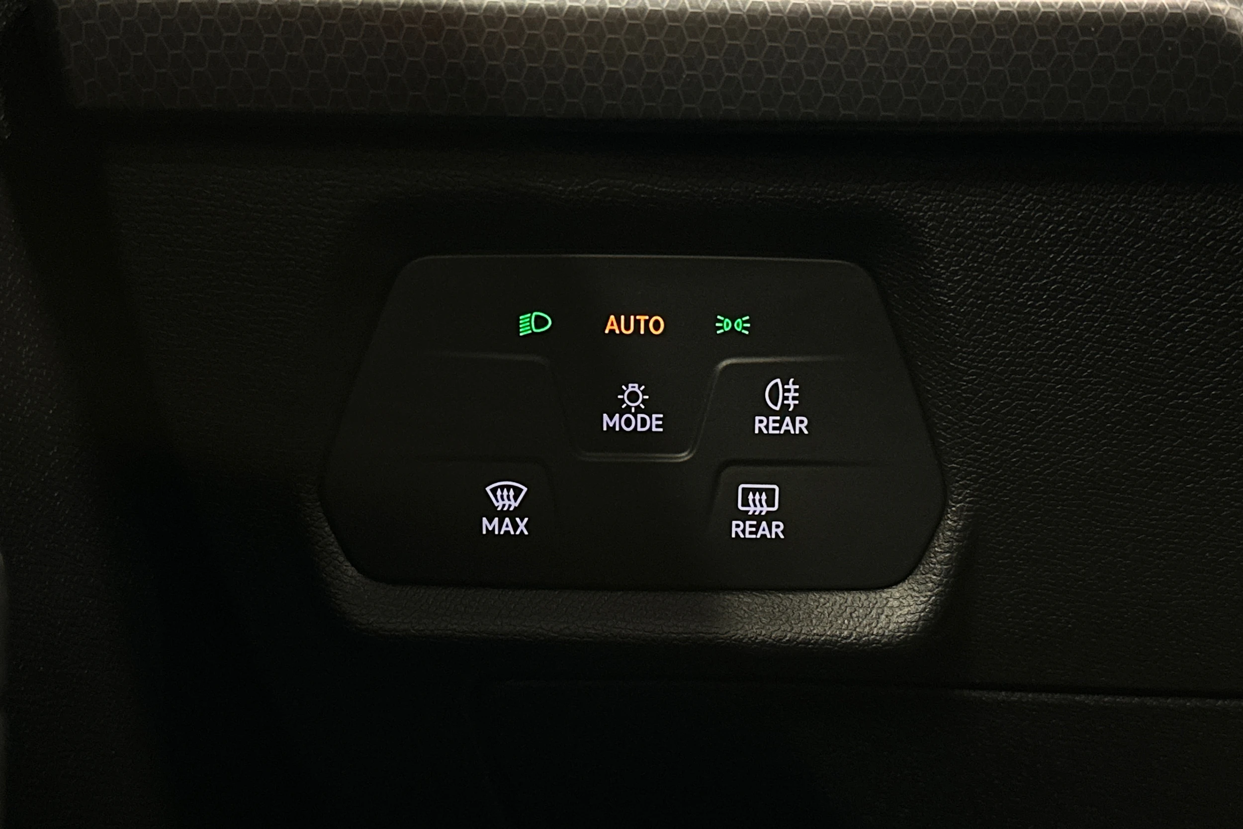 sininen SEAT Leon Sportstourer 2025 kuva 18.