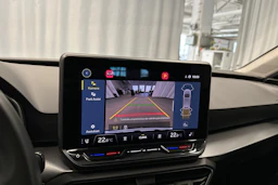 sininen SEAT Leon Sportstourer 2025 kuva 19.