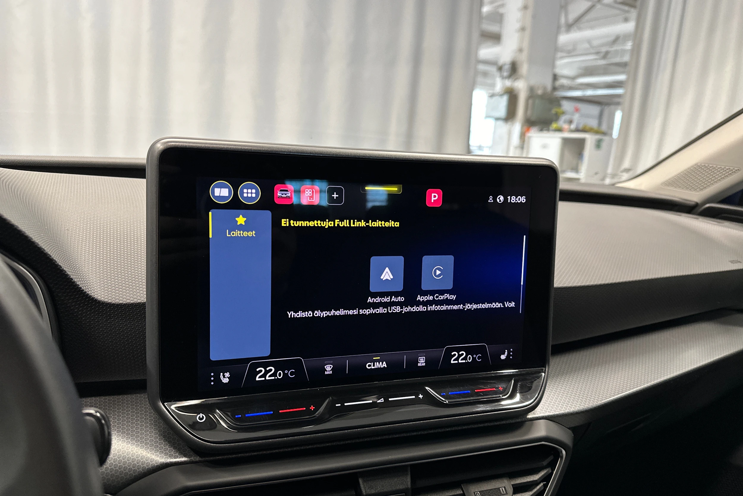 sininen SEAT Leon Sportstourer 2025 kuva 20.