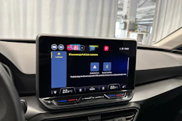 sininen SEAT Leon Sportstourer 2025 kuva 20.