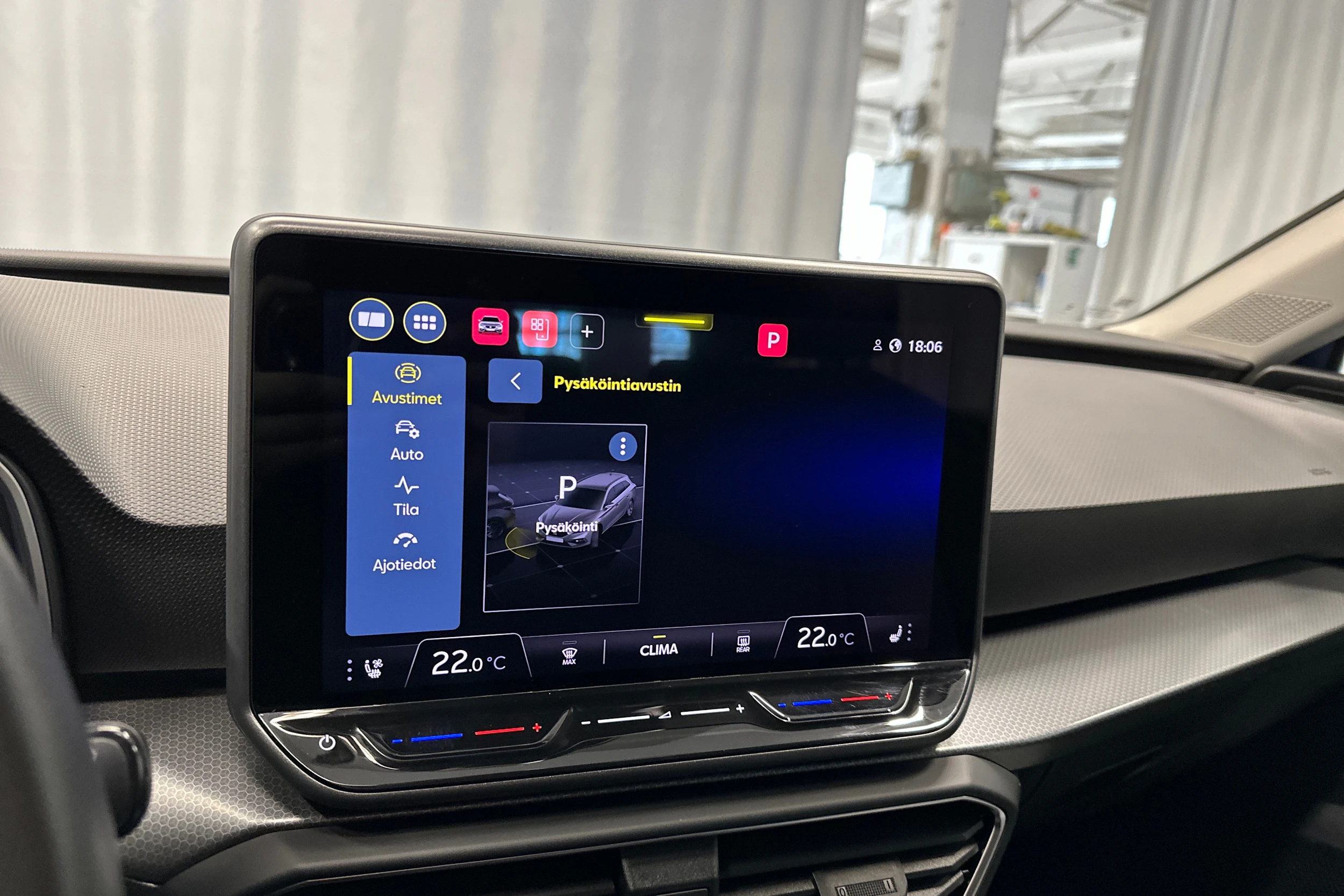 sininen SEAT Leon Sportstourer 2025 kuva 21.