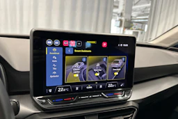 sininen SEAT Leon Sportstourer 2025 kuva 22.