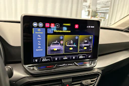sininen SEAT Leon Sportstourer 2025 kuva 24.