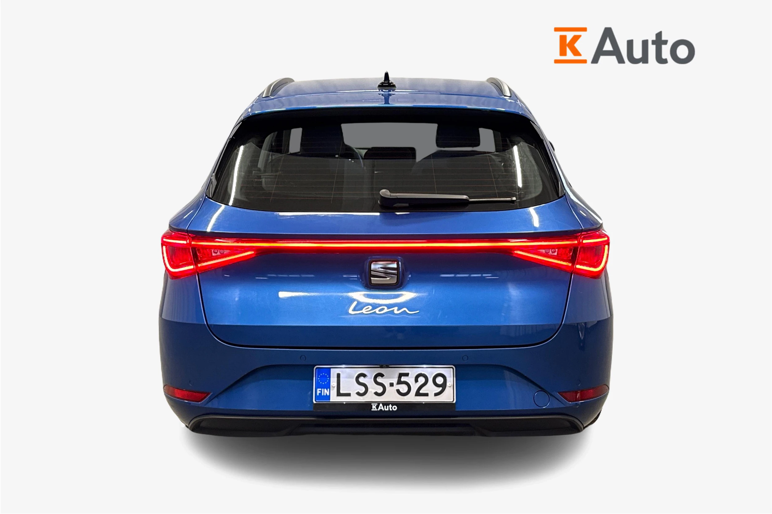 sininen SEAT Leon Sportstourer 2025 kuva 4.
