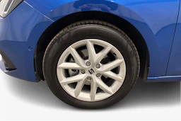 sininen SEAT Leon Sportstourer 2025 kuva 12.