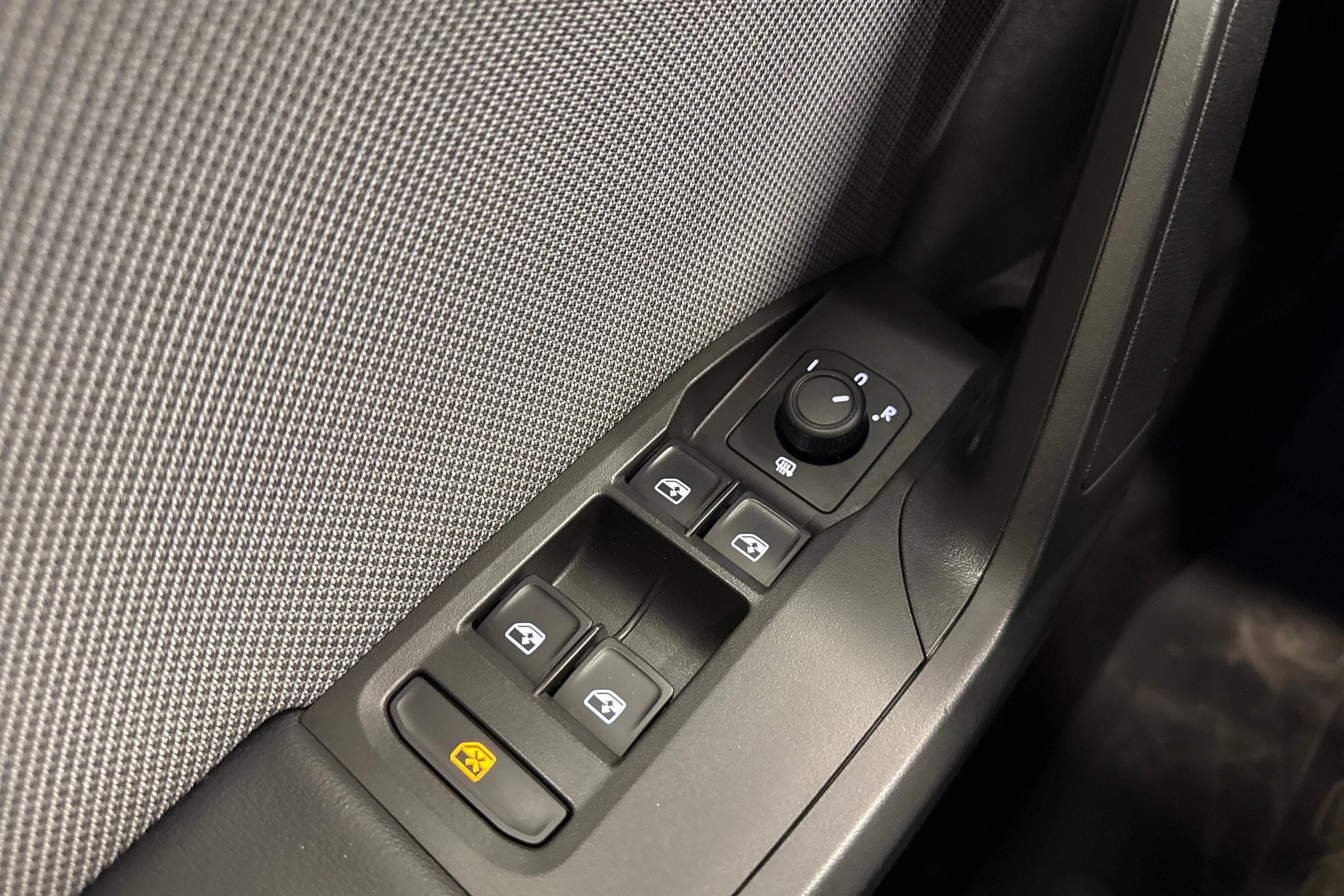 sininen SEAT Leon Sportstourer 2025 kuva 18.