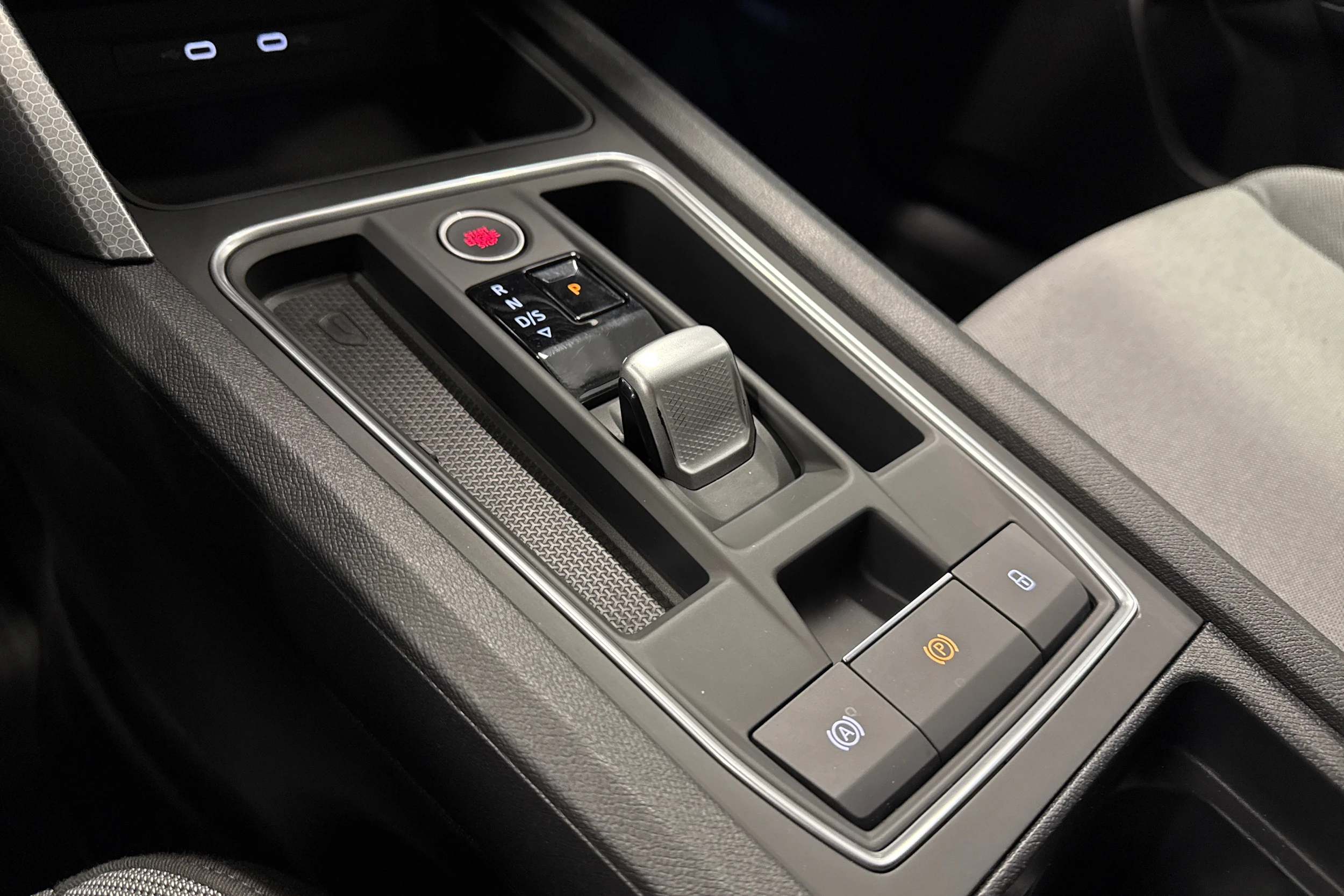 sininen SEAT Leon Sportstourer 2025 kuva 26.