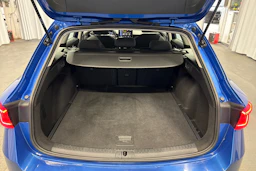 sininen SEAT Leon Sportstourer 2025 kuva 28.