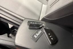 sininen SEAT Leon Sportstourer 2025 kuva 29.