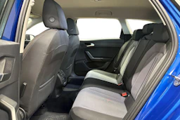 sininen SEAT Leon Sportstourer 2025 kuva 14.