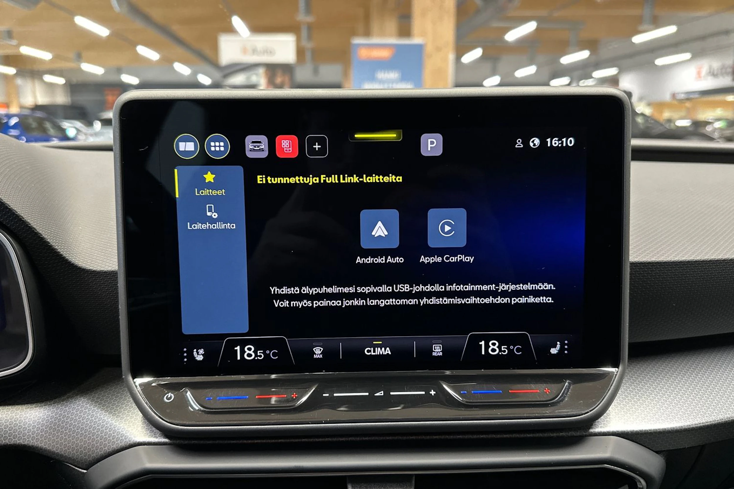 sininen SEAT Leon Sportstourer 2025 kuva 20.