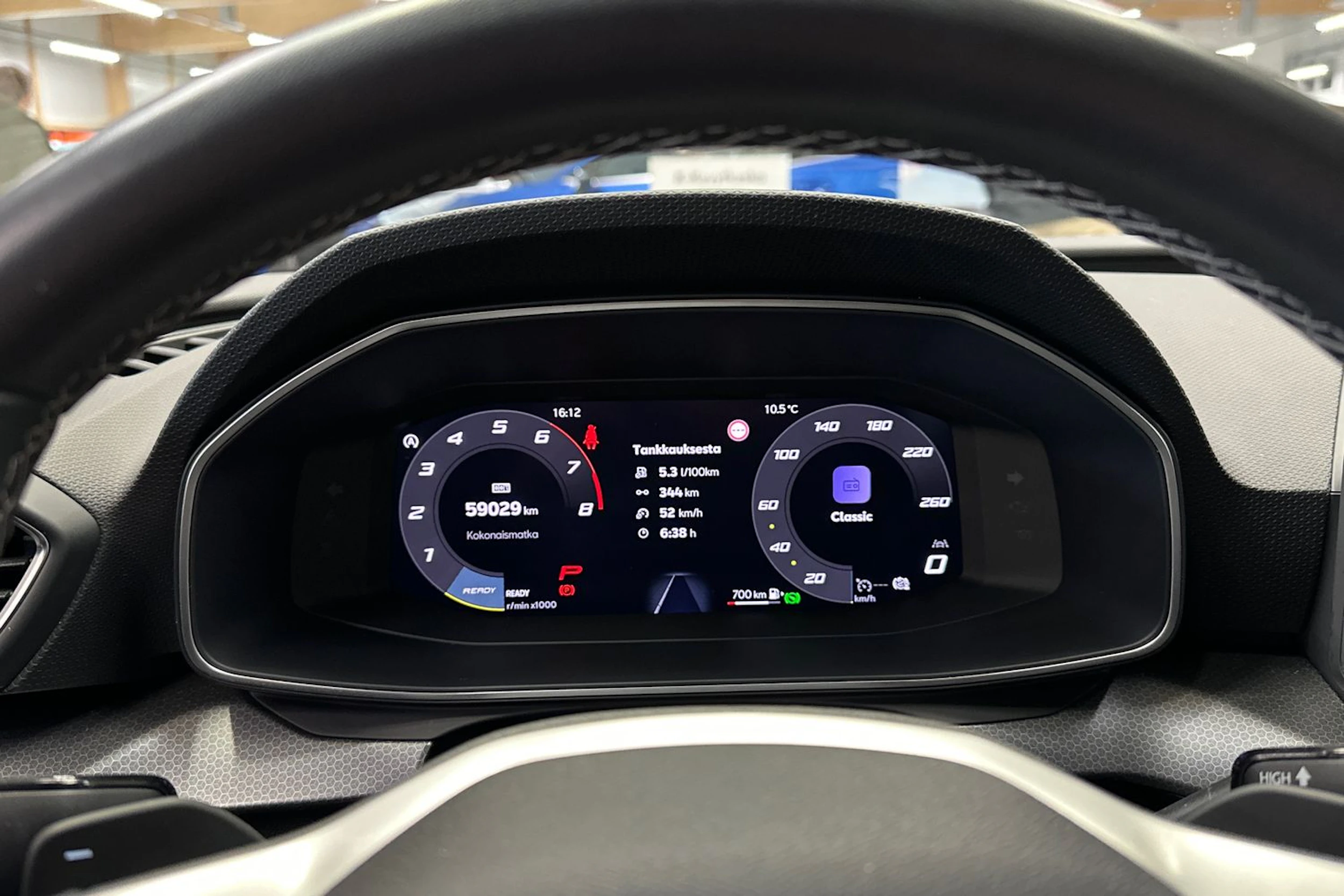 sininen SEAT Leon Sportstourer 2025 kuva 23.