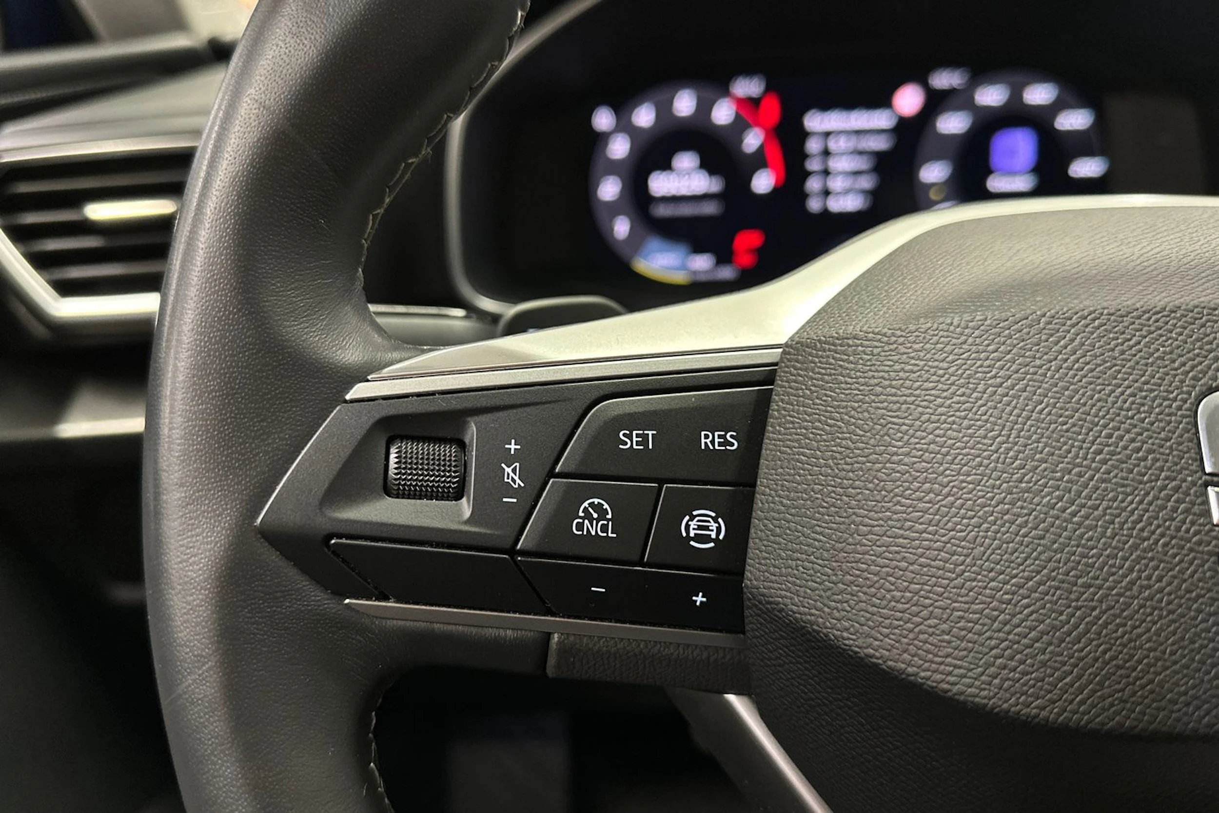 sininen SEAT Leon Sportstourer 2025 kuva 24.