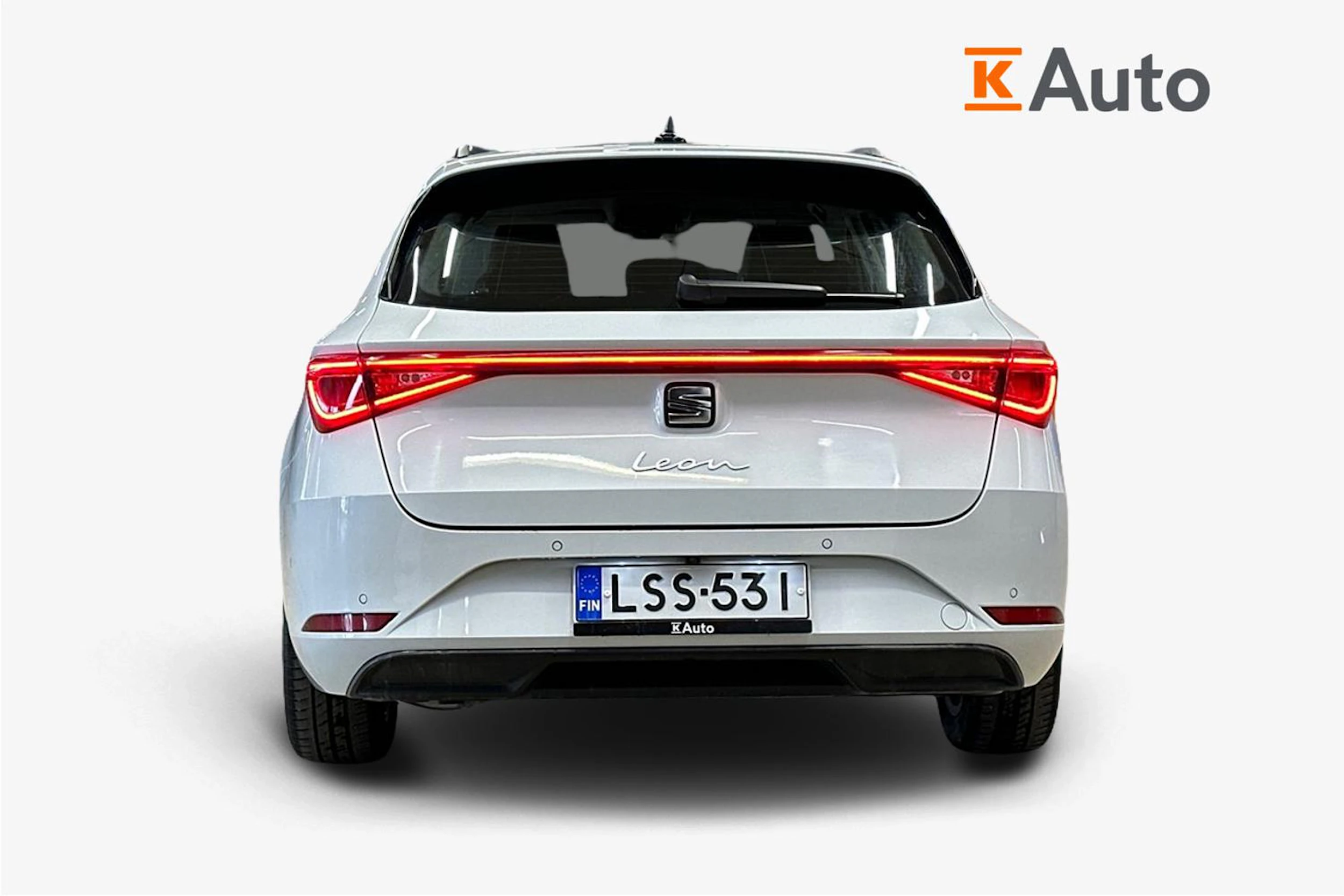 valkoinen SEAT Leon Sportstourer 2025 kuva 7.