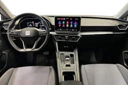 valkoinen SEAT Leon Sportstourer 2025 kuva 12.