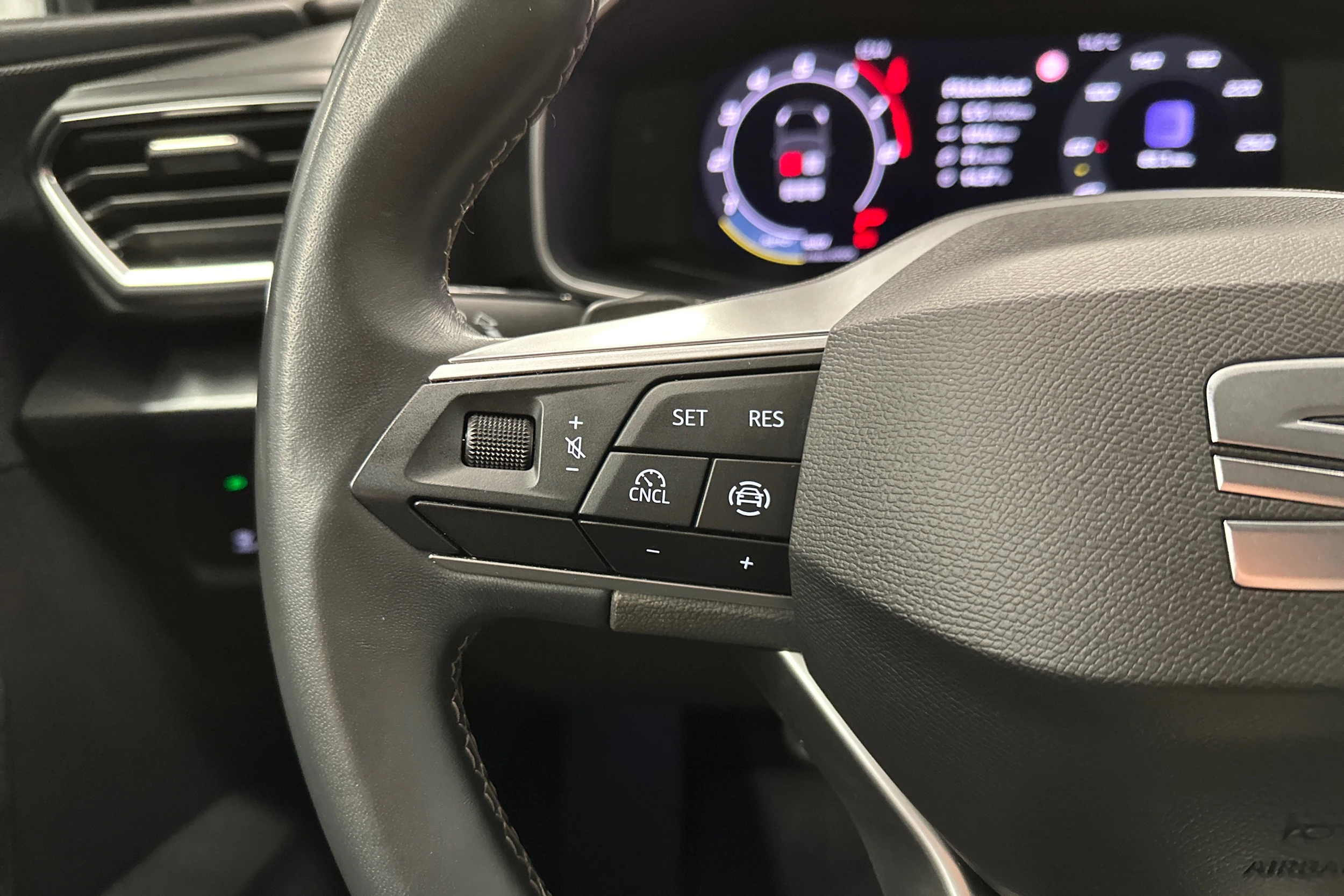 harmaa SEAT Leon Sportstourer 2025 kuva 15.