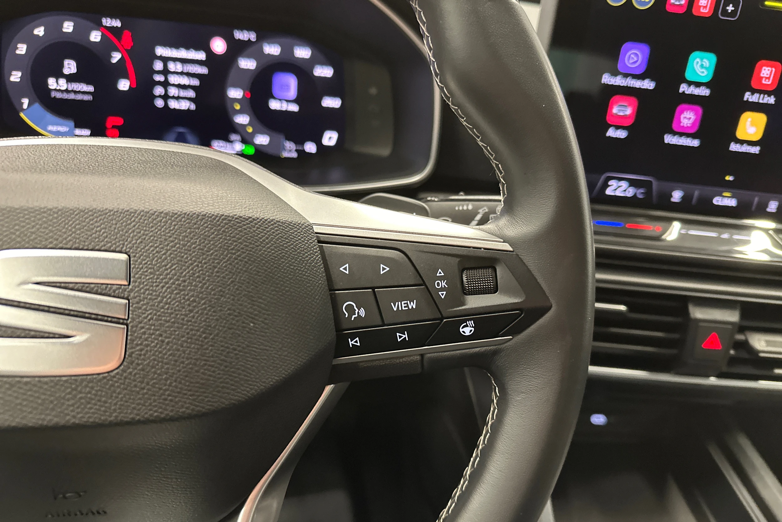 harmaa SEAT Leon Sportstourer 2025 kuva 16.