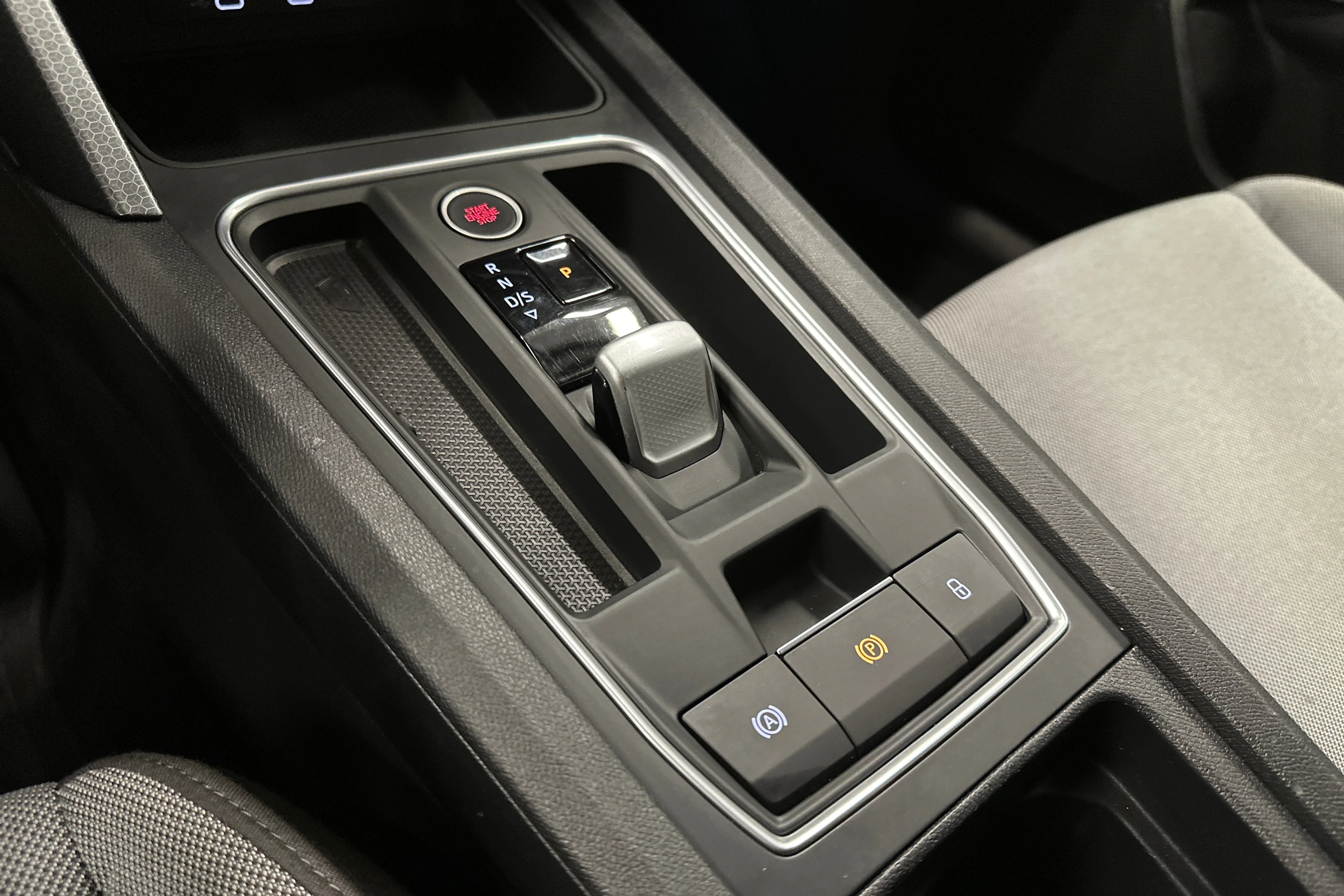 harmaa SEAT Leon Sportstourer 2025 kuva 26.