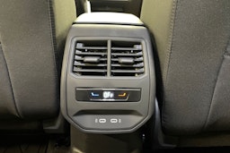 met. harmaa SEAT Leon Sportstourer 2025 kuva 14.