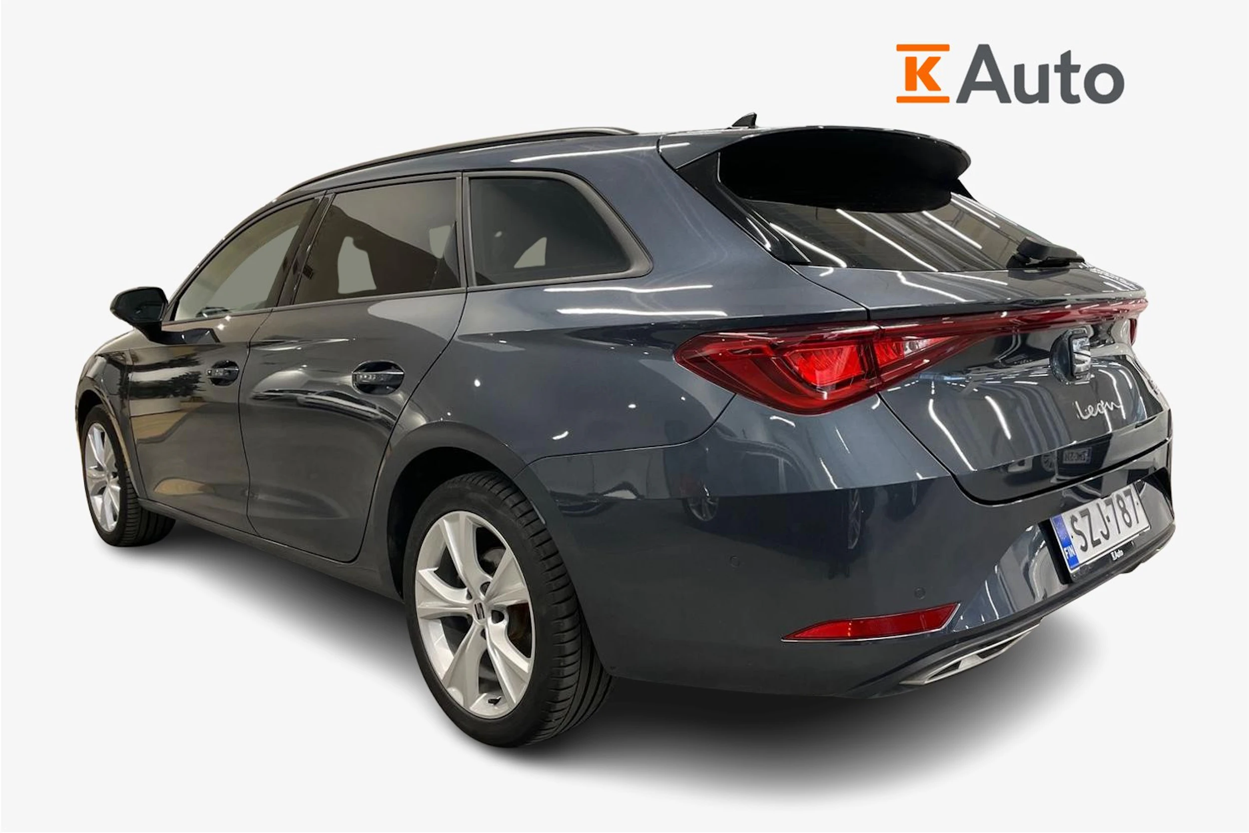 harmaa SEAT Leon Sportstourer 2025 kuva 2.