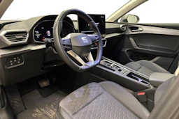 valkoinen SEAT Leon Sportstourer 2025 kuva 8.