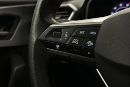 valkoinen SEAT Leon Sportstourer 2025 kuva 19.
