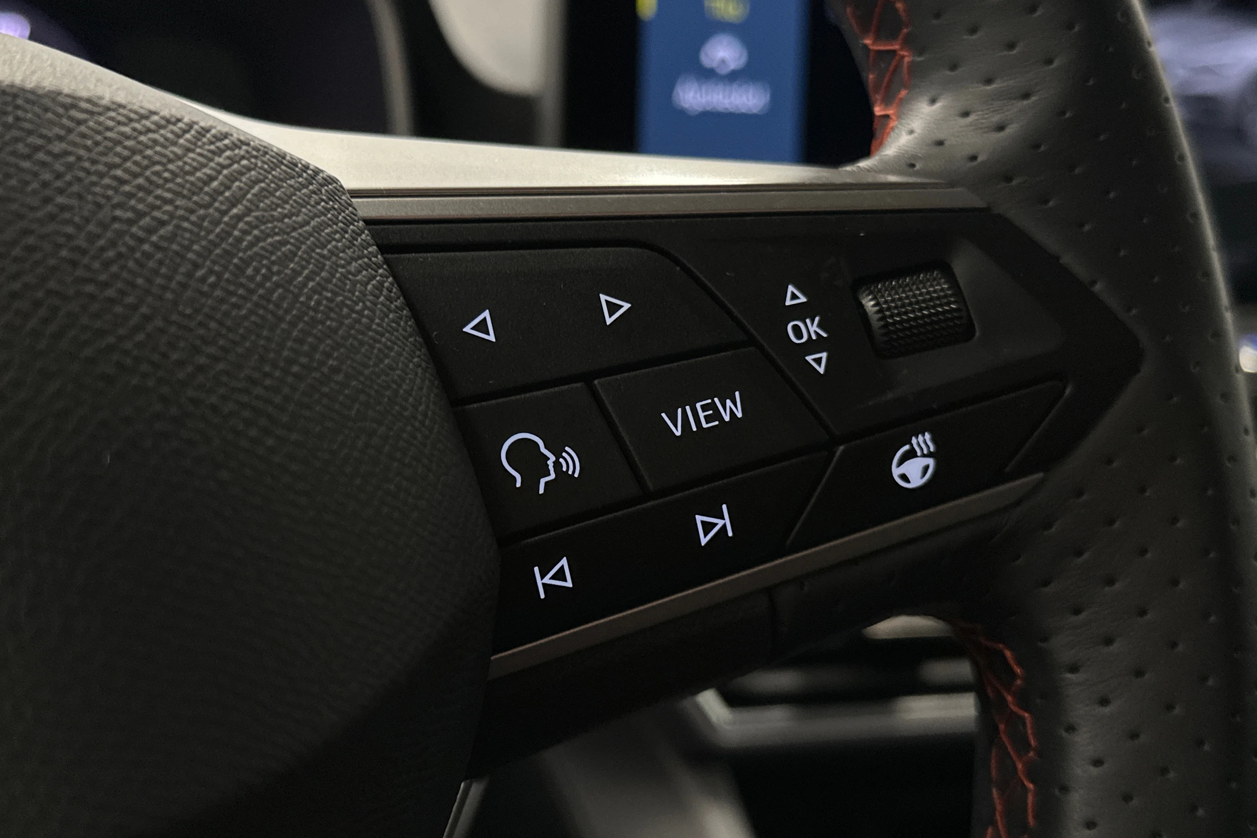 valkoinen SEAT Leon Sportstourer 2025 kuva 20.