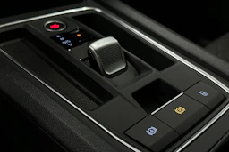valkoinen SEAT Leon Sportstourer 2025 kuva 21.