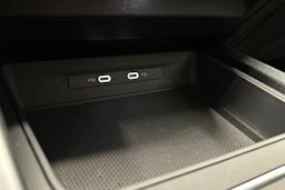 valkoinen SEAT Leon Sportstourer 2025 kuva 22.