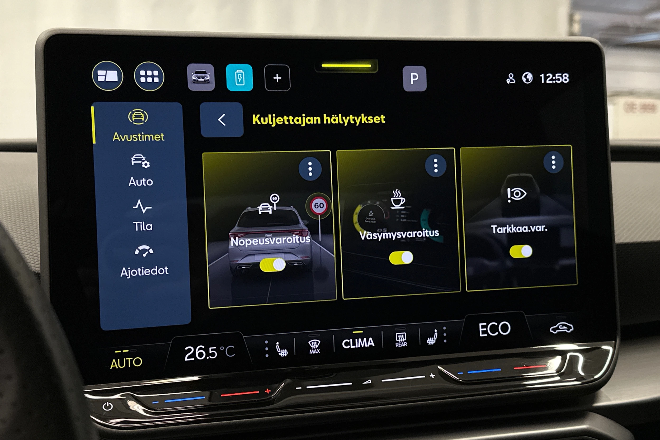 valkoinen SEAT Leon Sportstourer 2025 kuva 25.