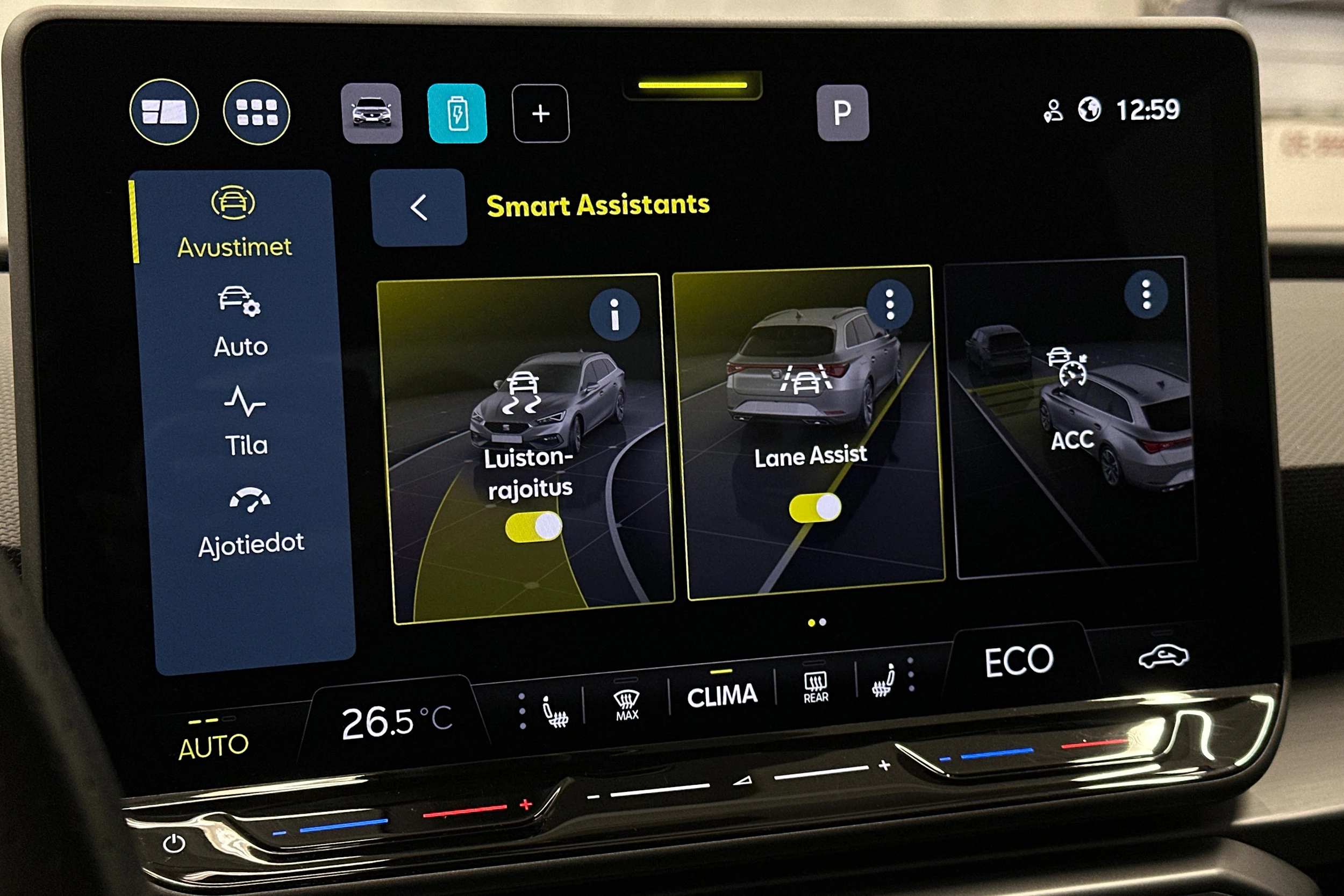 valkoinen SEAT Leon Sportstourer 2025 kuva 26.