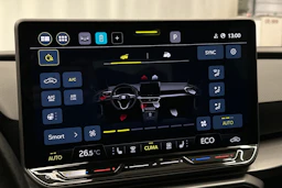 valkoinen SEAT Leon Sportstourer 2025 kuva 33.