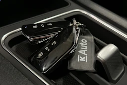 valkoinen SEAT Leon Sportstourer 2025 kuva 35.