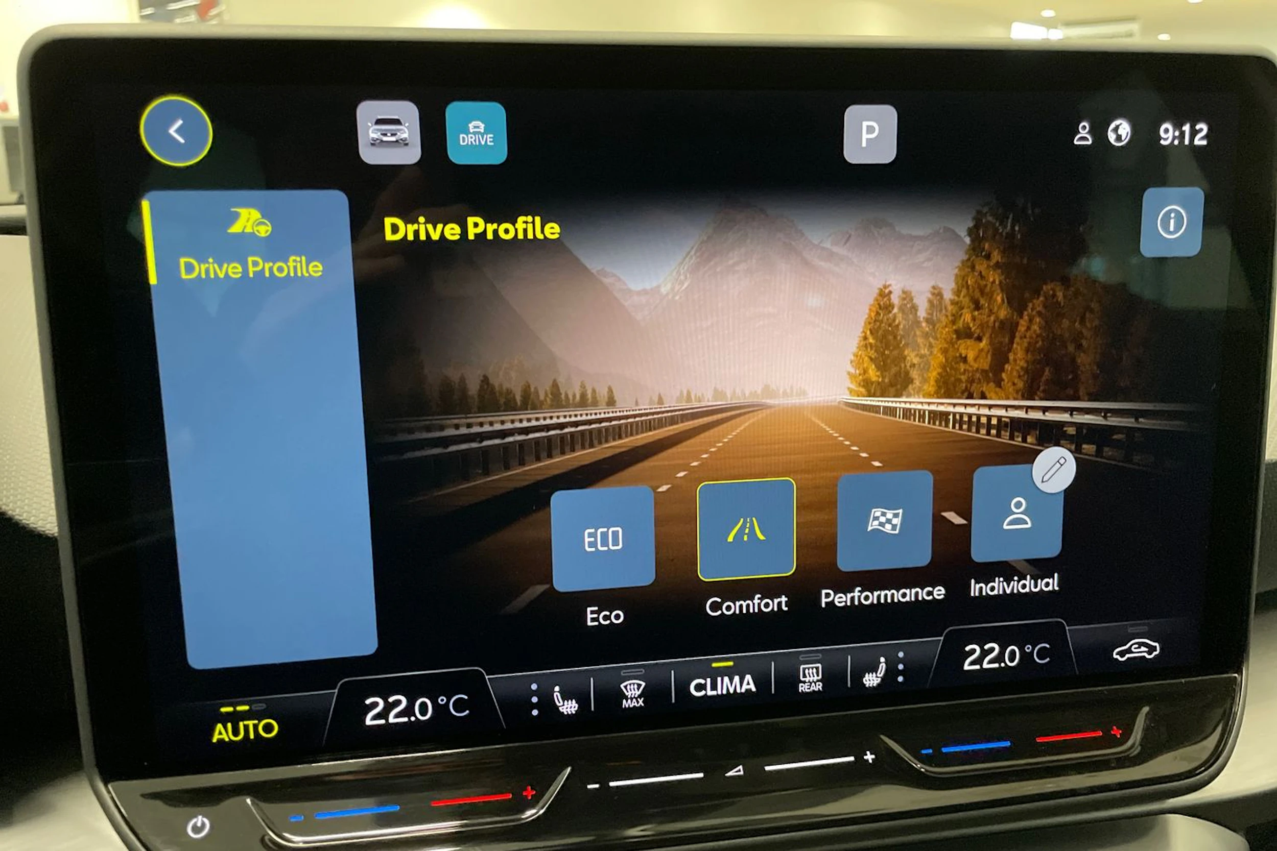 valkoinen SEAT Leon Sportstourer 2025 kuva 17.