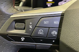 valkoinen SEAT Leon Sportstourer 2025 kuva 27.