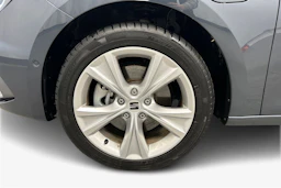 harmaa SEAT Leon Sportstourer 2025 kuva 9.