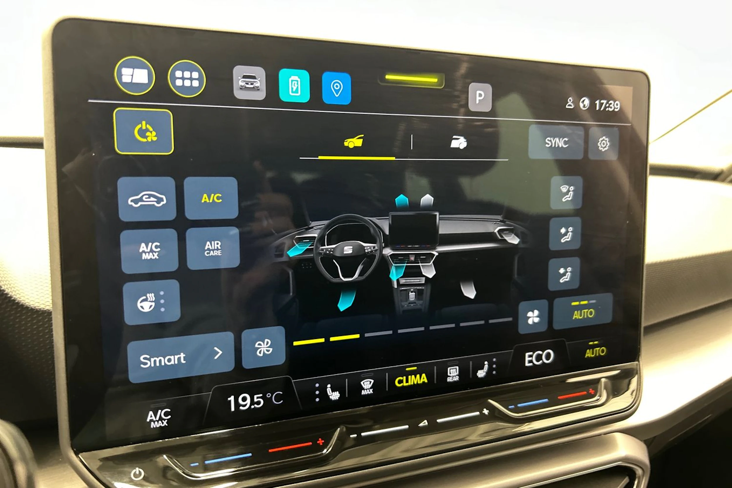 harmaa SEAT Leon Sportstourer 2025 kuva 23.